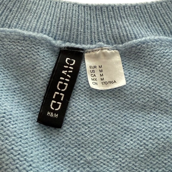 Divided Light Blue V-neck Cropped Sweater - Picture 3 of 8